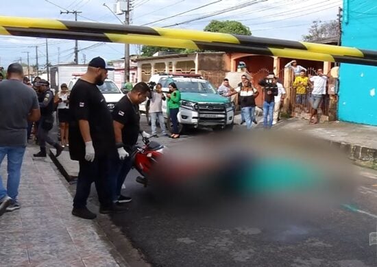 Homem é morto com 20 tiros ao deixar enteado na escola em Manaus - Foto: Reprodução/TV Norte Amazonas