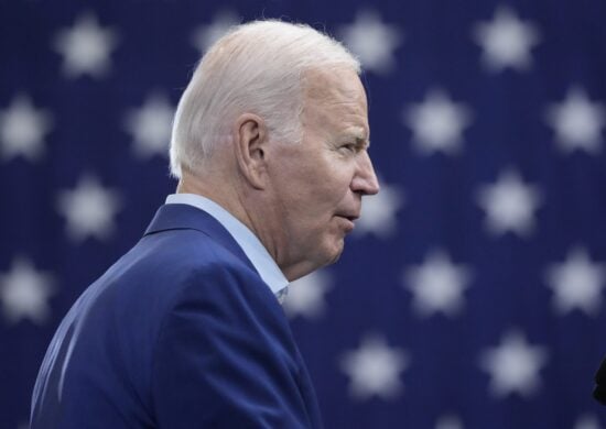 Segundo FBI, homem usaria rifle para matar Joe Biden - Foto: Alex Brandon/Associated Press/Estadão Conteúdo