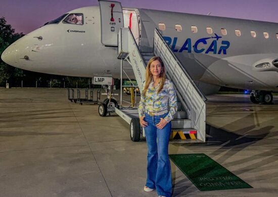 O Palmeiras estreia avião comprado por Leila Pereira, em viagem ao Rio de Janeiro, para confronto contra o Fluminense neste sábado (5) - Foto: Reprodução/ Twitter @leilapereiralp