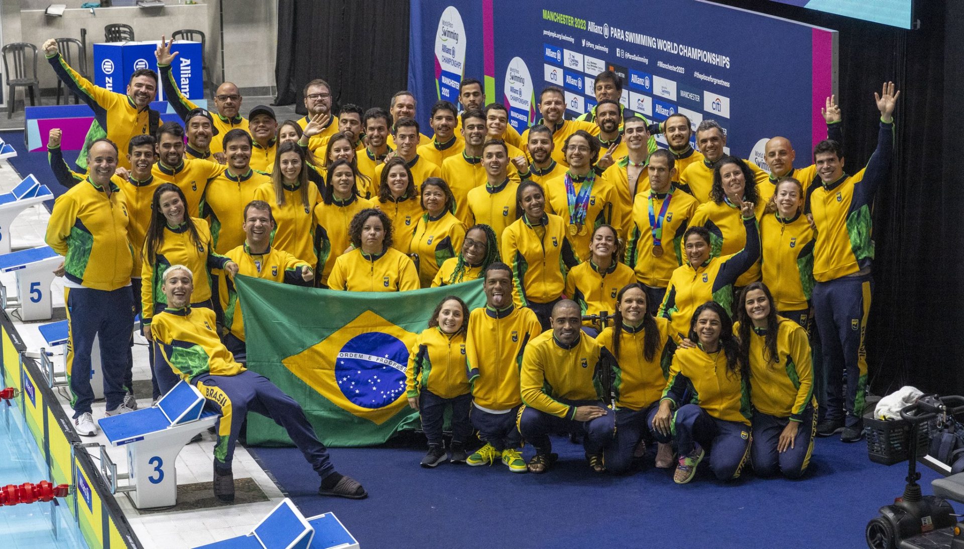 Equipe brasileira de natação paralímpica conquista 46 pódios no Mundial neste domingo (6) - Fotos: Reprodução/ Twitter @cpboficial