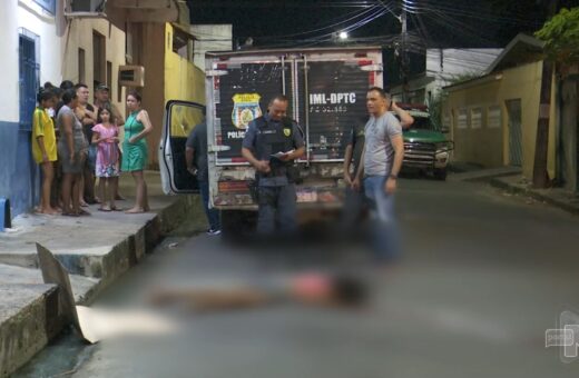 Vítima em situação de rua é morta baleada na Zona Norte de Manaus - Foto: Reprodução/TV Norte Amazonas