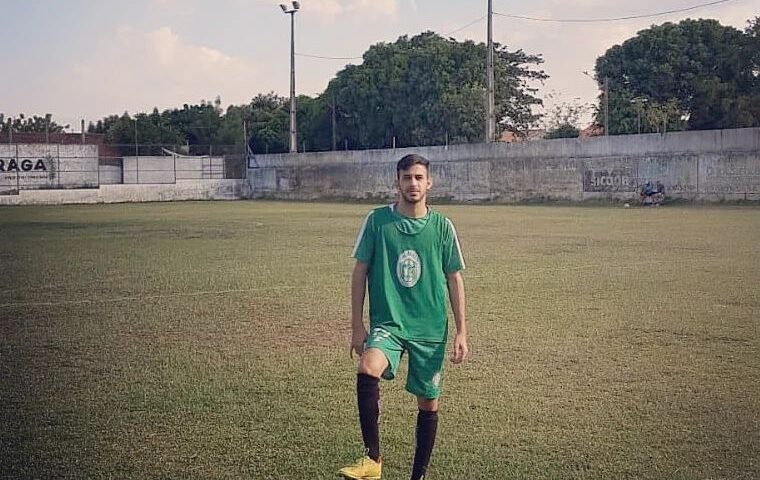 Marcos caiu e bateu cabeça após entrada de outro jogador - Foto: Reprodução/Facebook @marcosdaniel.linhares