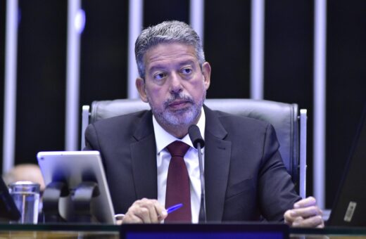 O presidente da Câmara, Arthur Lira deve votar PEC que limita decisões do STF após fevereiro de 2024 -Foto: Zeca Ribeiro/Câmara dos Deputados