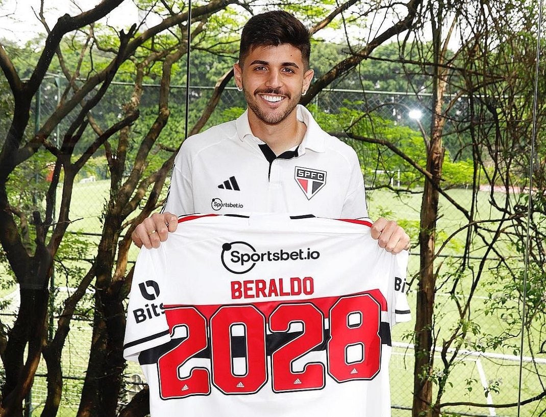 Beraldo renovou contrato com o São Paulo até 2028 - Foto: Reprodução/ @saopaulofc