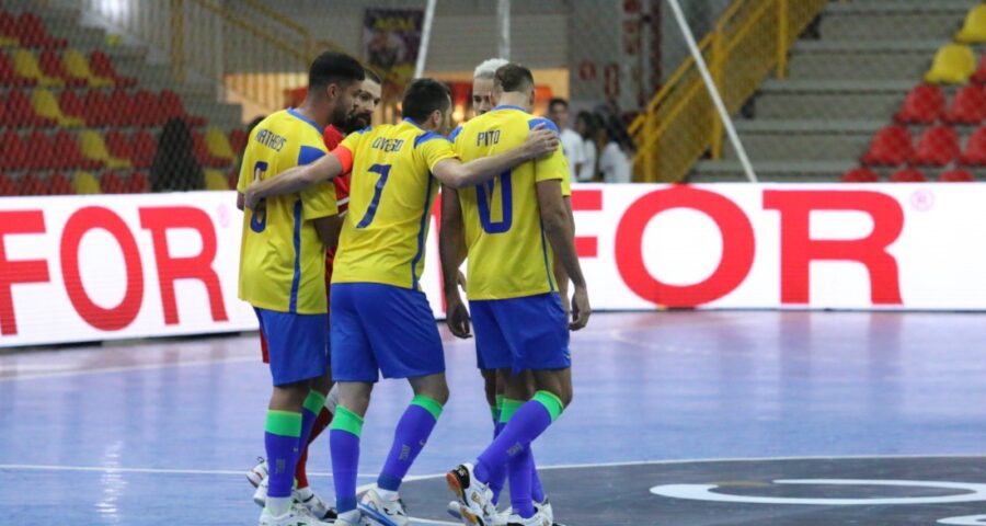 Brasil avança para a semifinal da Copa das Nações de Futsal