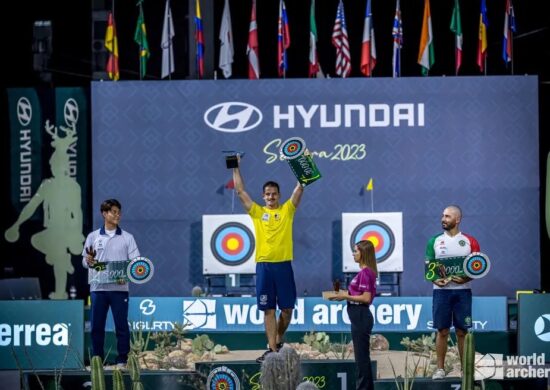 Brasileiro Marcus D'Almeida é campeão mundial de Tiro com Arco no México