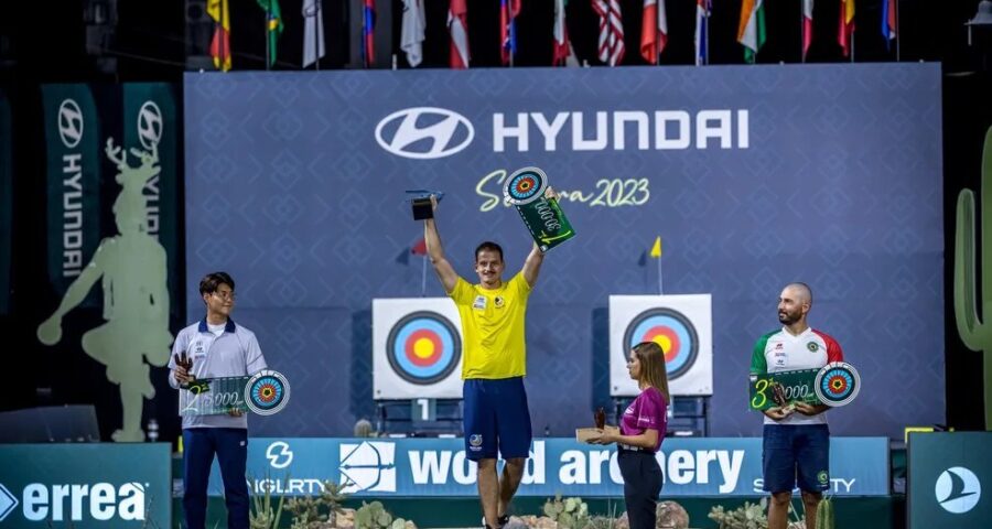 Brasileiro Marcus D'Almeida é campeão mundial de Tiro com Arco no México