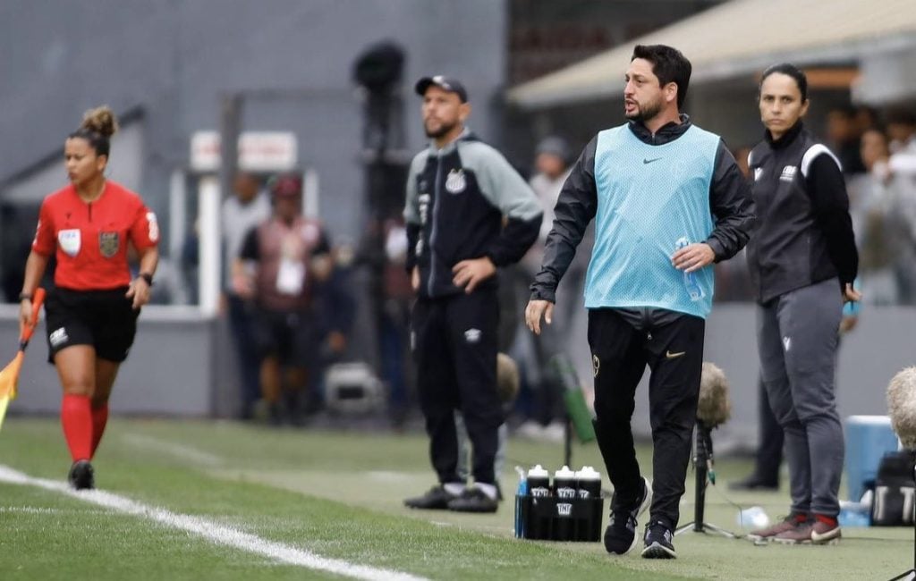 CBF anuncia Arthur Elias como novo técnico da Seleção Brasileira Feminina