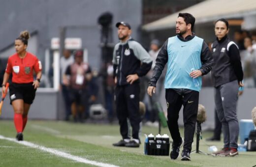 CBF anuncia Arthur Elias como novo técnico da Seleção Brasileira Feminina