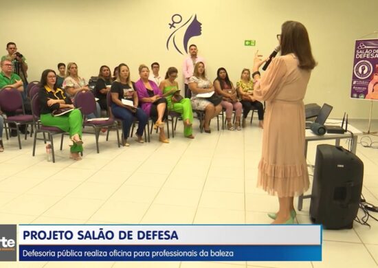 VÍDEO: DPE realiza capacitação sobre Lei Maria da Penha com profissionais da beleza em RR