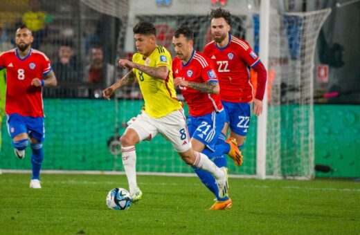 Chile e Colômbia empatam no jogo pelas Eliminatórias da Copa 2026 - Foto: Reprodução/ X @FCFSeleccionCol