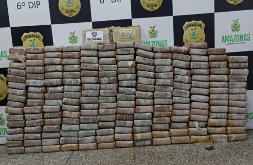 Cocaína avaliada em R$ 16 milhões é apreendida em operação em Manaus