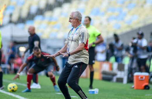 Dorival prepara a equipe para enfrentar o Flamengo no jogo do próximo domingo (24) - Foto: Wanderson Gomes/Photopress/Estadão Conteúdo