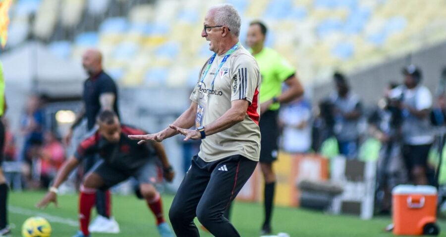 Dorival prepara a equipe para enfrentar o Flamengo no jogo do próximo domingo (24) - Foto: Wanderson Gomes/Photopress/Estadão Conteúdo