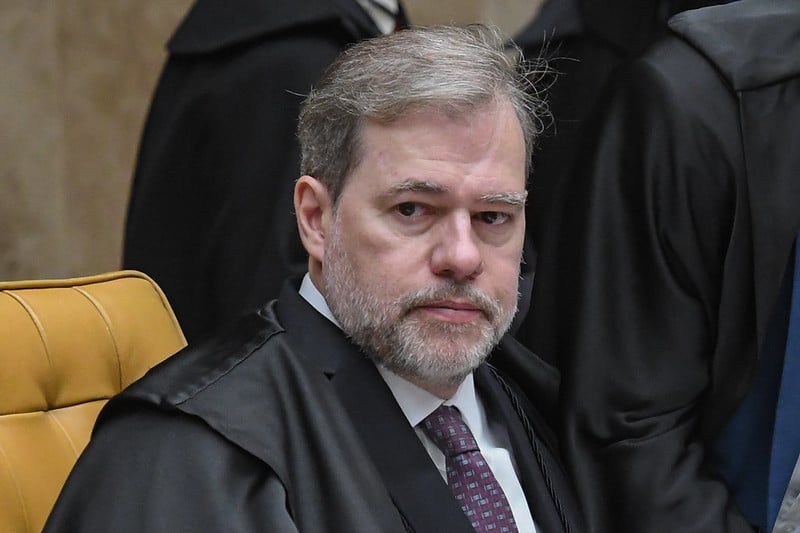 Decisão do ministro Dias Toffoli repercute nas redes sociais