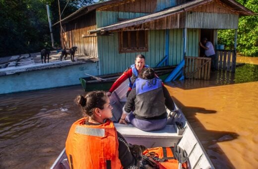 Cheia do Rio Jacuí causa alagamentos e deixa desabrigados em São Jerônimo, no Rio Grande do Sul - Foto: Evandro Leal/Enquadrar/Estadão Conteúdo