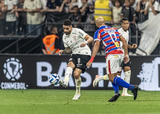 Os gols saíram no primeiro tempo