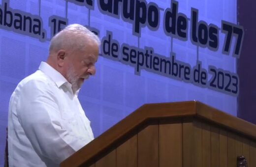 Em Cuba, Lula defende regulamentação de plataformas digitais