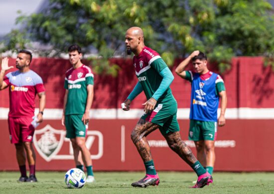 Felipe Melo renova contrato com o Fluminense por mais uma temporada - Foto: Reprodução/ X @FluminenseFC