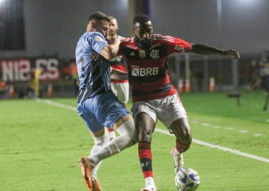 O Flamengo contou com um jogador a menos no segundo tempo