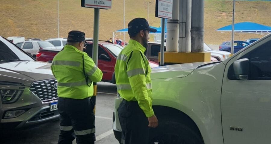 O foco do monitoramento foram as vagas de estacionamento especiais de supermercados e do shopping Manauara. - Fotos: Divulgação / IMMU