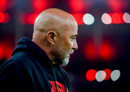 Flamengo anuncia saída de Sampaoli