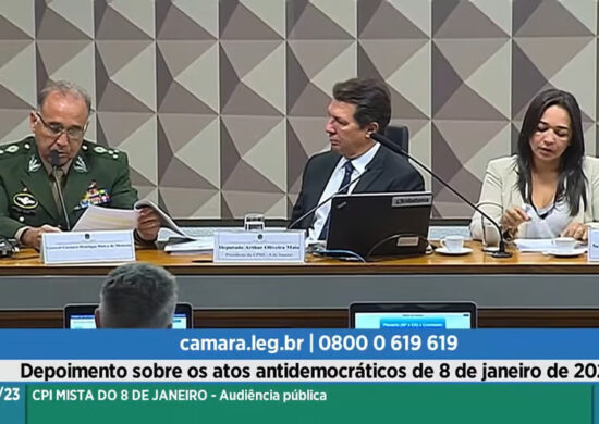 General Gustavo Henrique Dutra de Menezes diz à CPMI que técnica para desfazer acampamento no QG foi 'adequada' -Foto: Reprodução/TV Senado