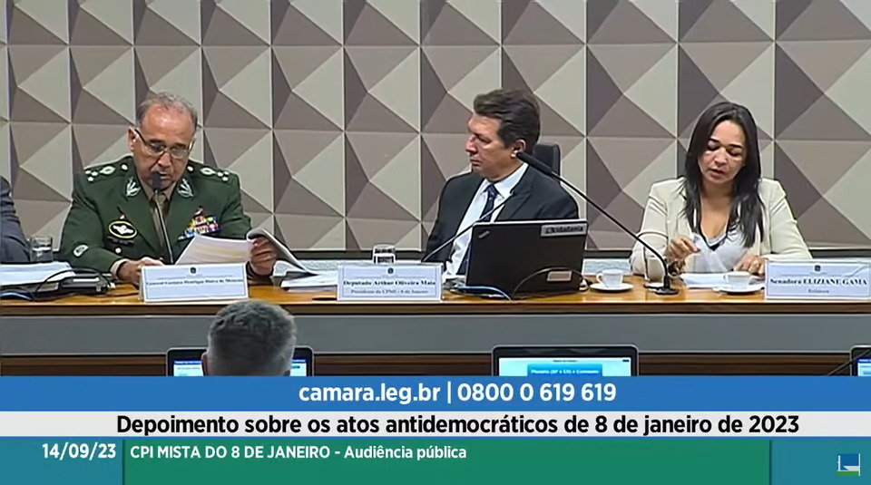 General Gustavo Henrique Dutra de Menezes diz à CPMI que técnica para desfazer acampamento no QG foi 'adequada' -Foto: Reprodução/TV Senado