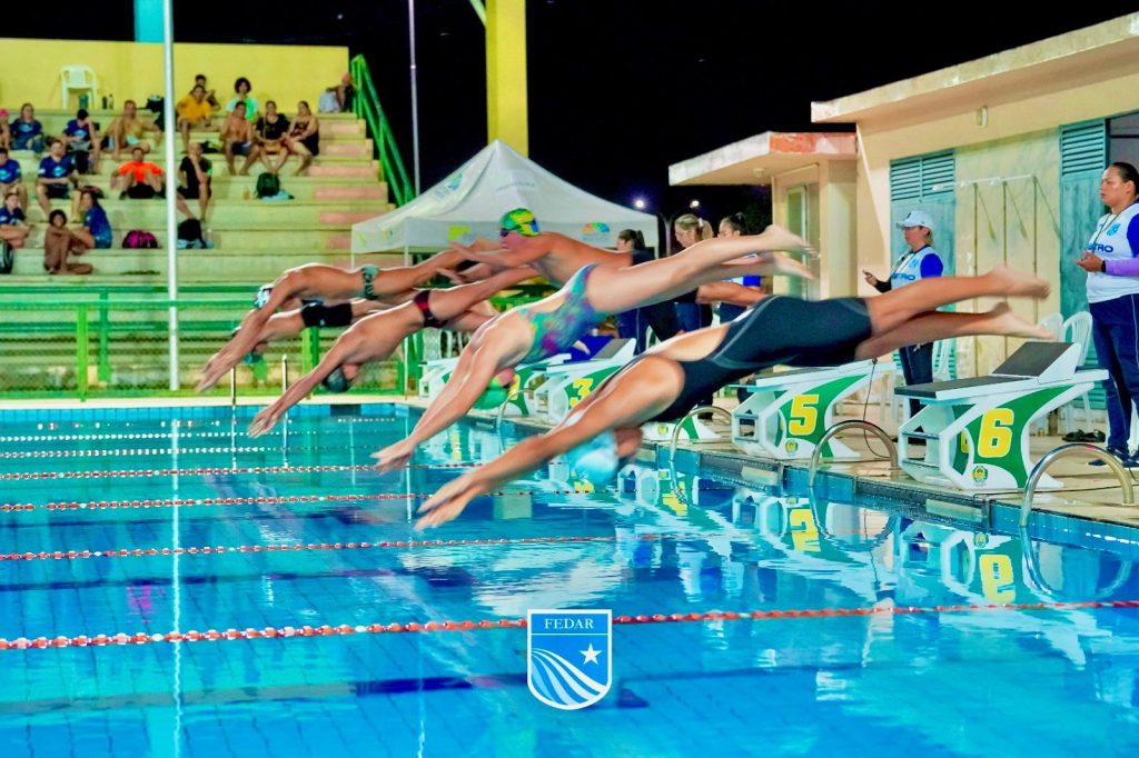Atletas conquistam 7 novos recordes em Campeonato de natação em Boa Vista