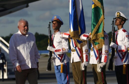 Lula critica embargo dos EUA contra Cuba