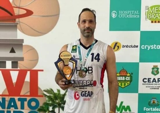 Acreano Marcel Mourão é campeão mundial de basquete pela Seleção Brasileira