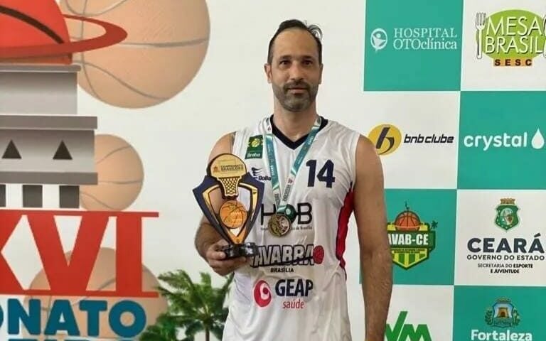 Acreano Marcel Mourão é campeão mundial de basquete pela Seleção Brasileira