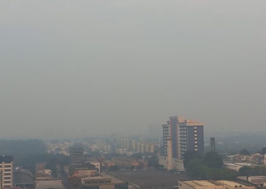 Manaus amanhece novamente encoberta por fumaça; qualidade do ar é 'péssima'