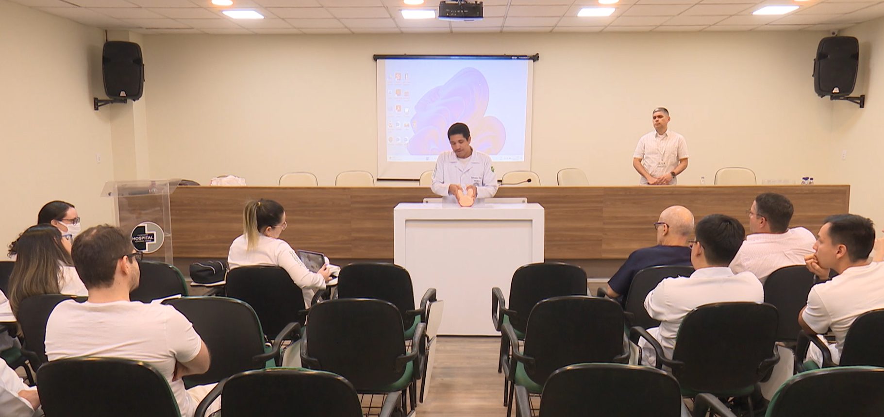 Médicos residentes completam treinamento para a prova SBOT em Manaus