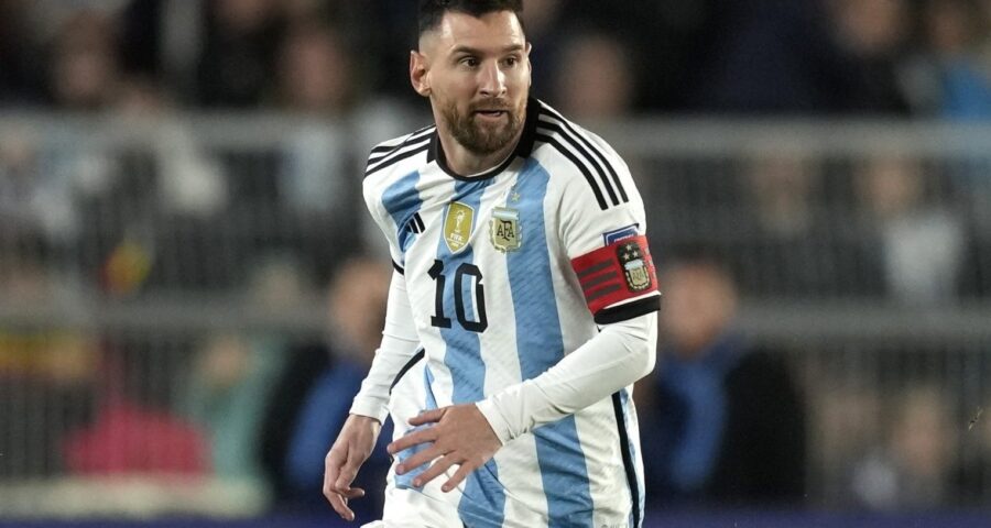 Messi viaja para La Paz, mas Scaloni faz mistério