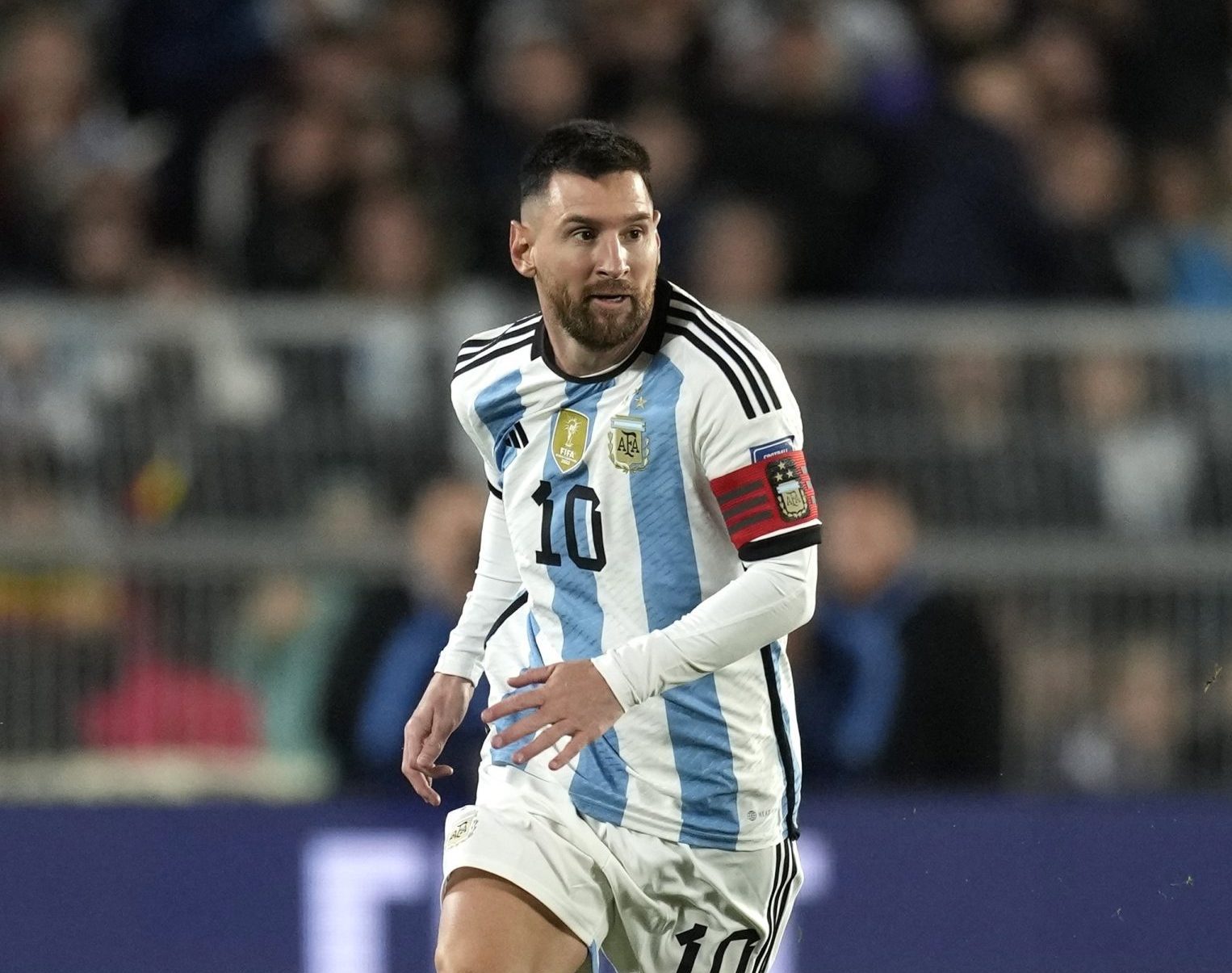 Messi viaja para La Paz, mas Scaloni faz mistério