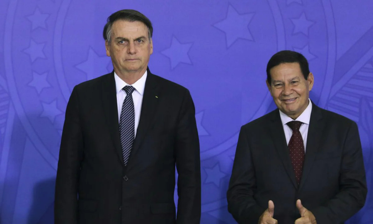 Hamilton Mourão (Republicanos-RS) declarou não acreditar que Bolsonaro tenha participado de plano golpista - Foto: Valter Campanato/Agência Brasil