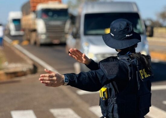 Operação da PRF reforça fiscalização em rodovias durante feriado no AC