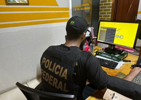 A Polícia Federal nesta segunda fase da operação identificou que a organização criminosa vinha utilizando uma estrutura de câmbio ilegal e movimentação financeira paralela