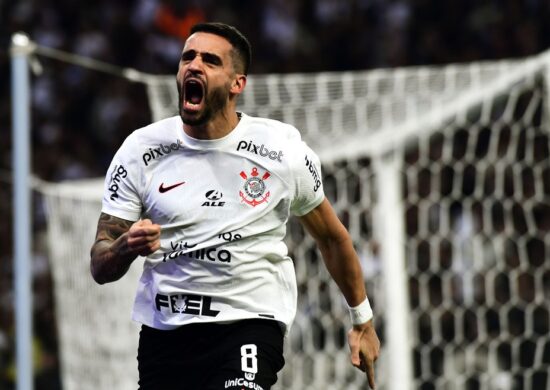 Renato Augusto tem uma semana para se recuperara para jogar contra o Fortaleza na próxima quinta-feira (14) - Foto: Reprodução/ X @povotime1910