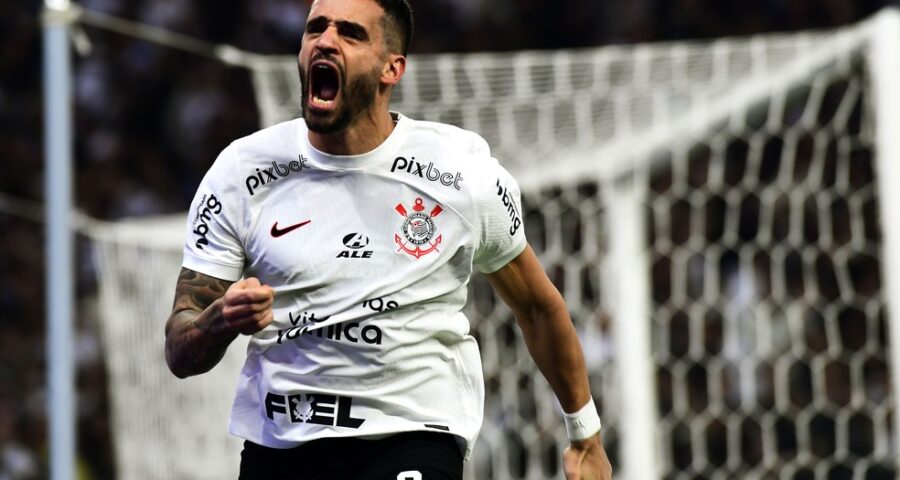 Renato Augusto tem uma semana para se recuperara para jogar contra o Fortaleza na próxima quinta-feira (14) - Foto: Reprodução/ X @povotime1910