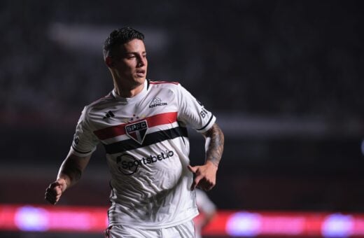 James Rodríguez jogador do São Paulo durante partida contra o Fortaleza no estádio Morumbi pelo campeonato Brasileiro A 2023 - Foto: Ettore Chiereguini/Agif - Agência De Fotografia/Estadão Conteúdo