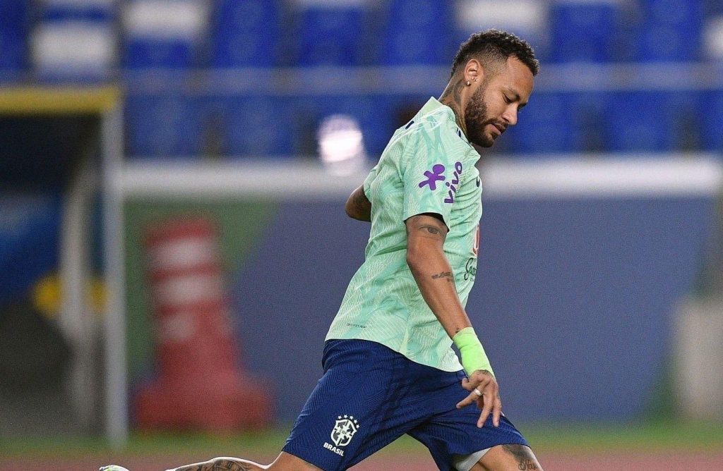 Seleção faz o primeiro treino para o jogo contra a Bolívia no dia 8