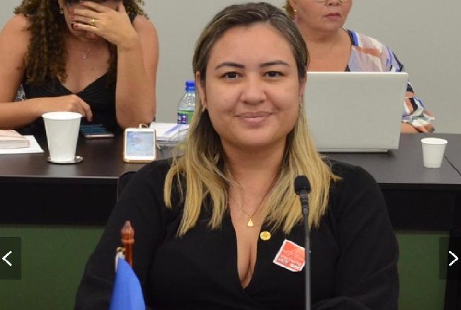 Secretária de Saúde RR Cecília Lorenzon