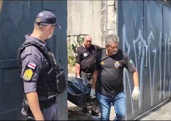 Corpo de homem é encontrado em fábrica abandonada no Centro de Manaus - Foto: Reprodução/TV Norte Amazonas