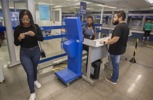 Agência da Caixa para ação voltada ao público do Desenrola Brasil - Foto: Joédson Alves/Agência Brasil