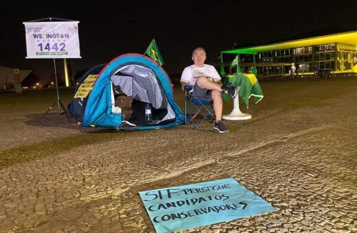 Jornalista ligado a bomba no aeroporto de Brasília chega a capital