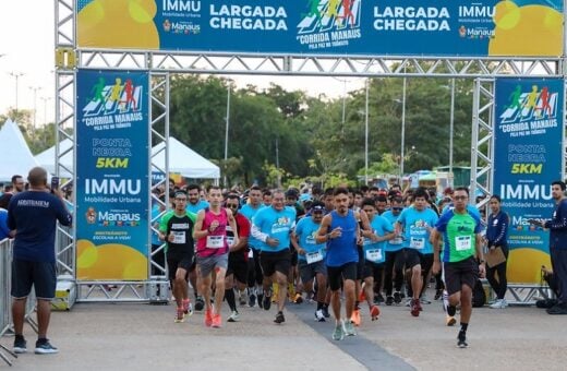 Cerca de 800n corredores se reúnem na Ponta Negra para a 6ª corrida " Manaus pela Paz no Trânsito" - Foto: Divulgação/ Clóvis Miranda/Semcom