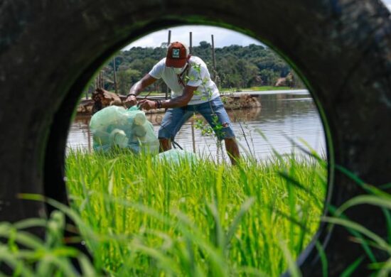 Campanha mundial de limpeza de rios alcança território indígena no AC