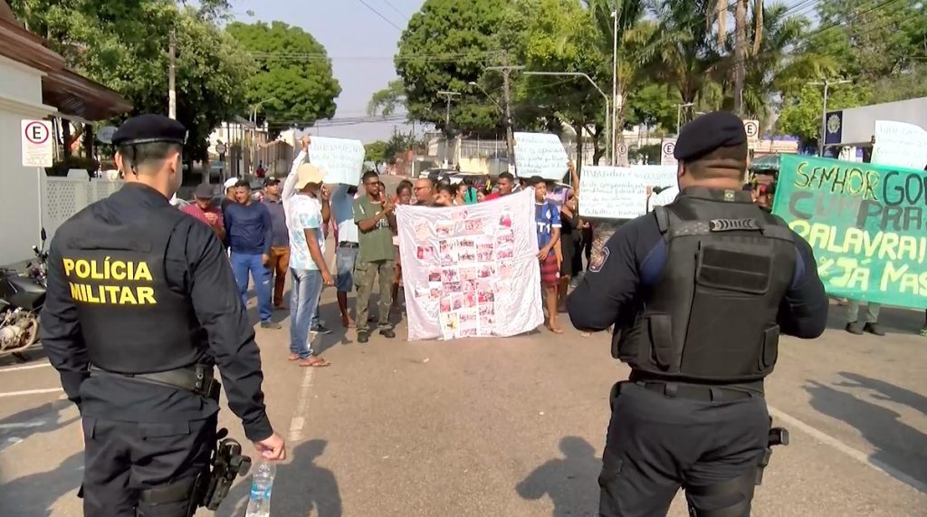 AC: Ex-moradores da Terra Prometida protestam no desfile de 7 de setembro